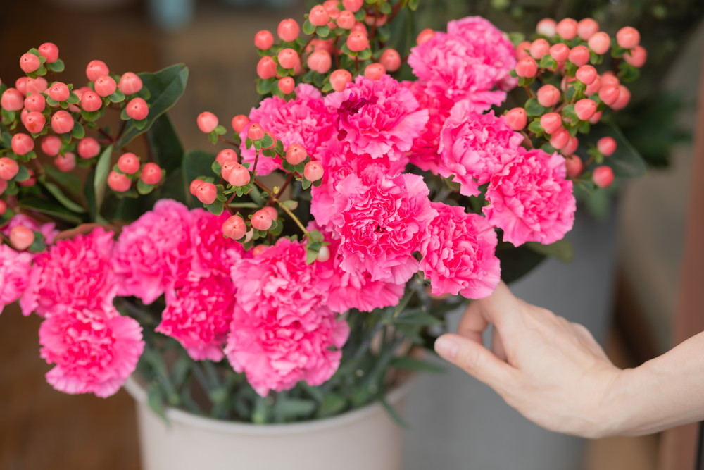 新鮮な花材とプロの技術で美しくアレンジ